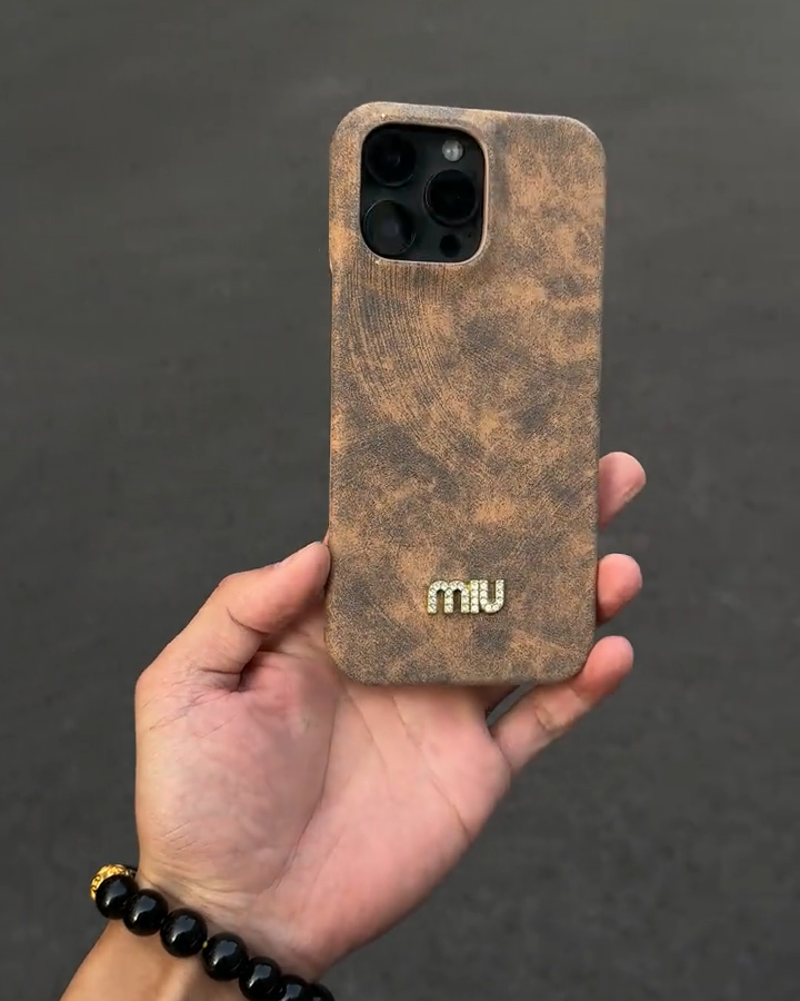 繆繆閃鑽立標翻毛皮手機殼-ZUIHANG SHOP